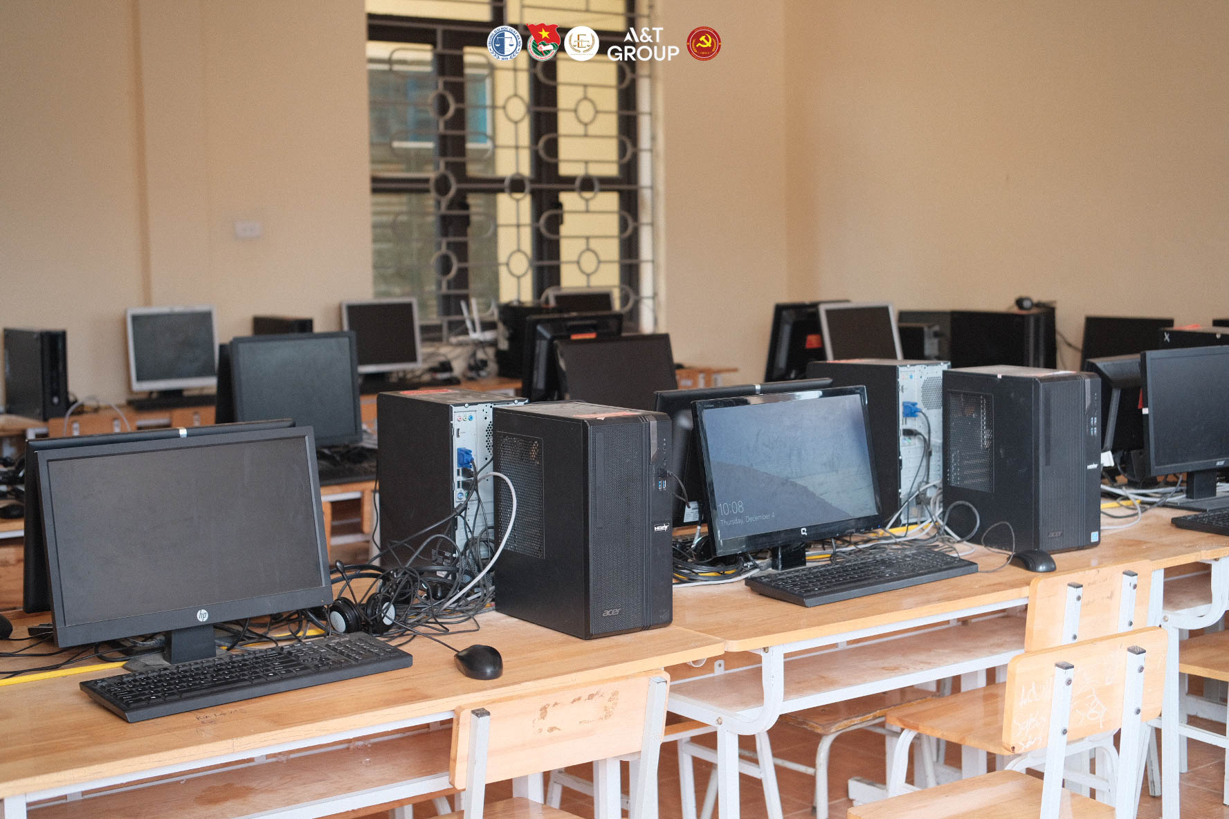 Hình ảnh phòng tin học hiện tại